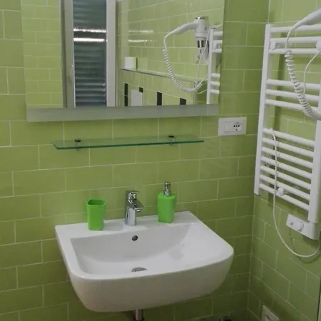 Colors Of Cinque Terre - 4*