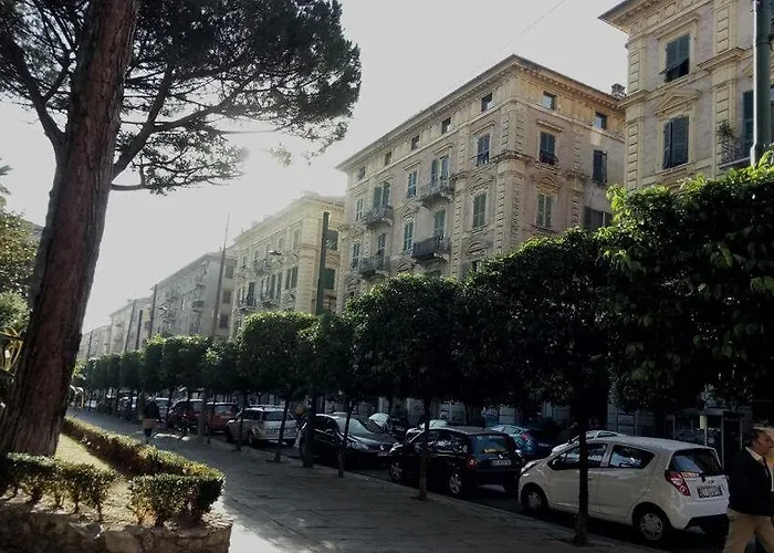 Colors Of Cinque Terre - Πανσιόν