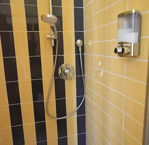 Colors Of Cinque Terre - Πανσιόν 4*