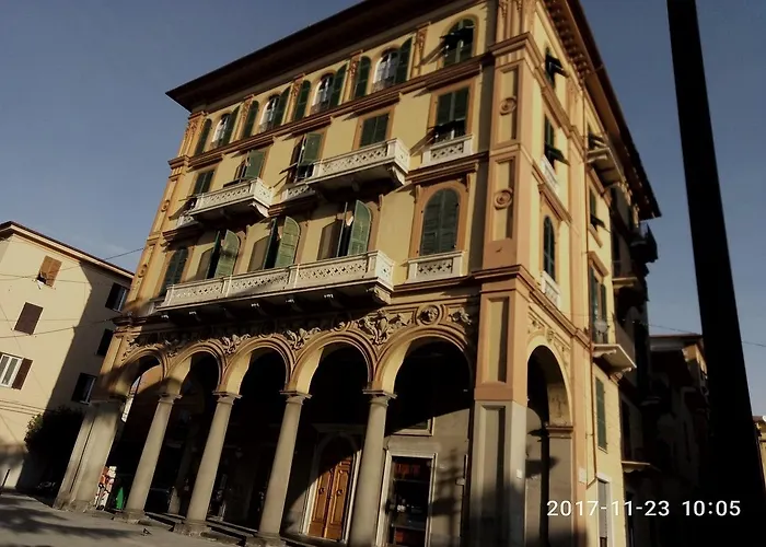 Πανσιόν Colors Of Cinque Terre - 4*